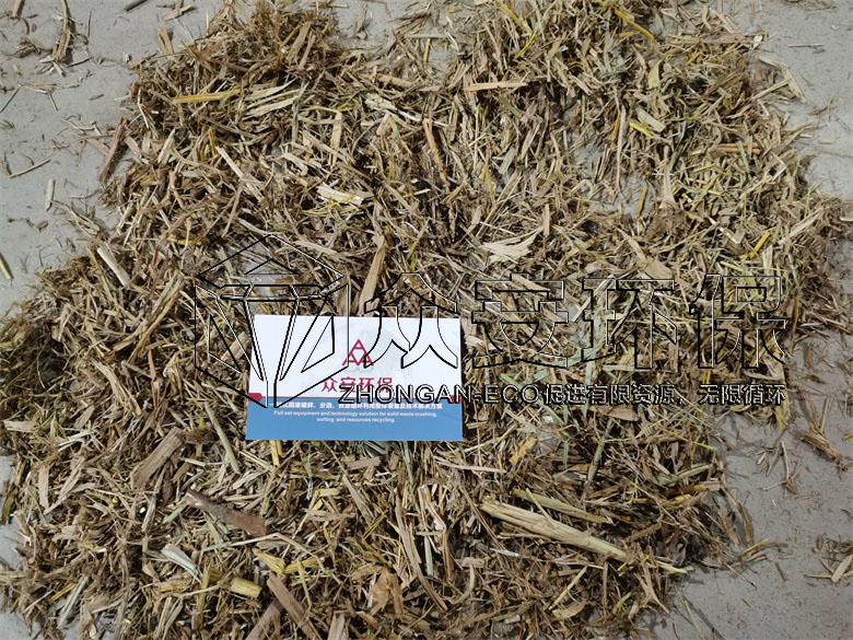 玉米秸秆破碎后 (8).jpg